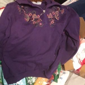 Vintage Cabin Creek Embroidered Sweatshirt- 478 $30 or $25 w/offer